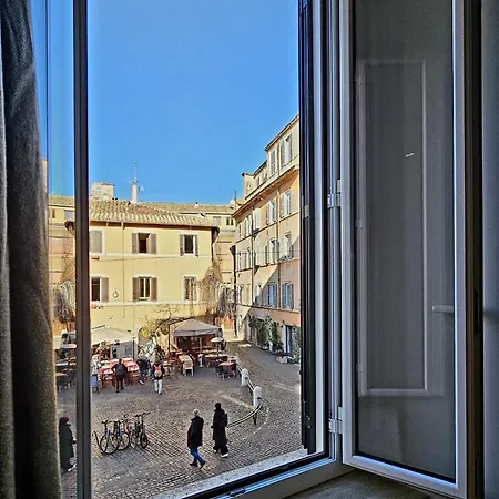 Mica Aurea Trastevere דירה *